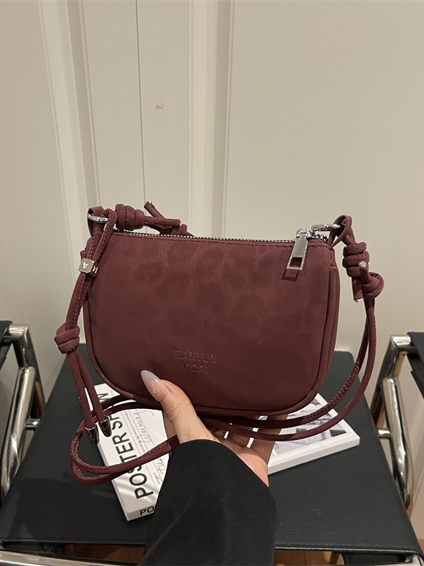 กระเป๋าสะพายไหล่เดี่ยวสีด้านสุ - Women'S Young Bags บทวิจารณ์และราคา